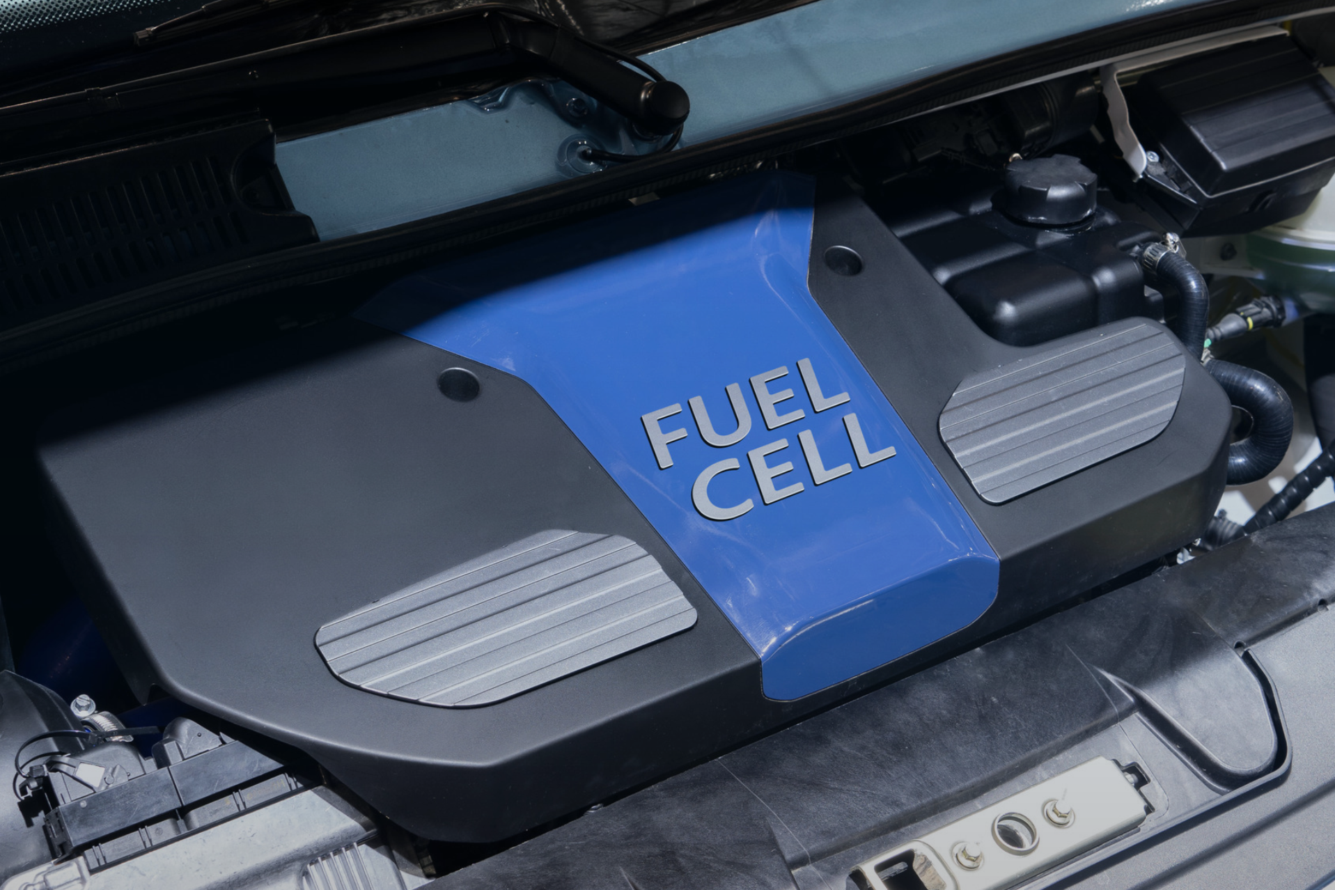 Pressione di contatto negli stack delle celle a combustibile