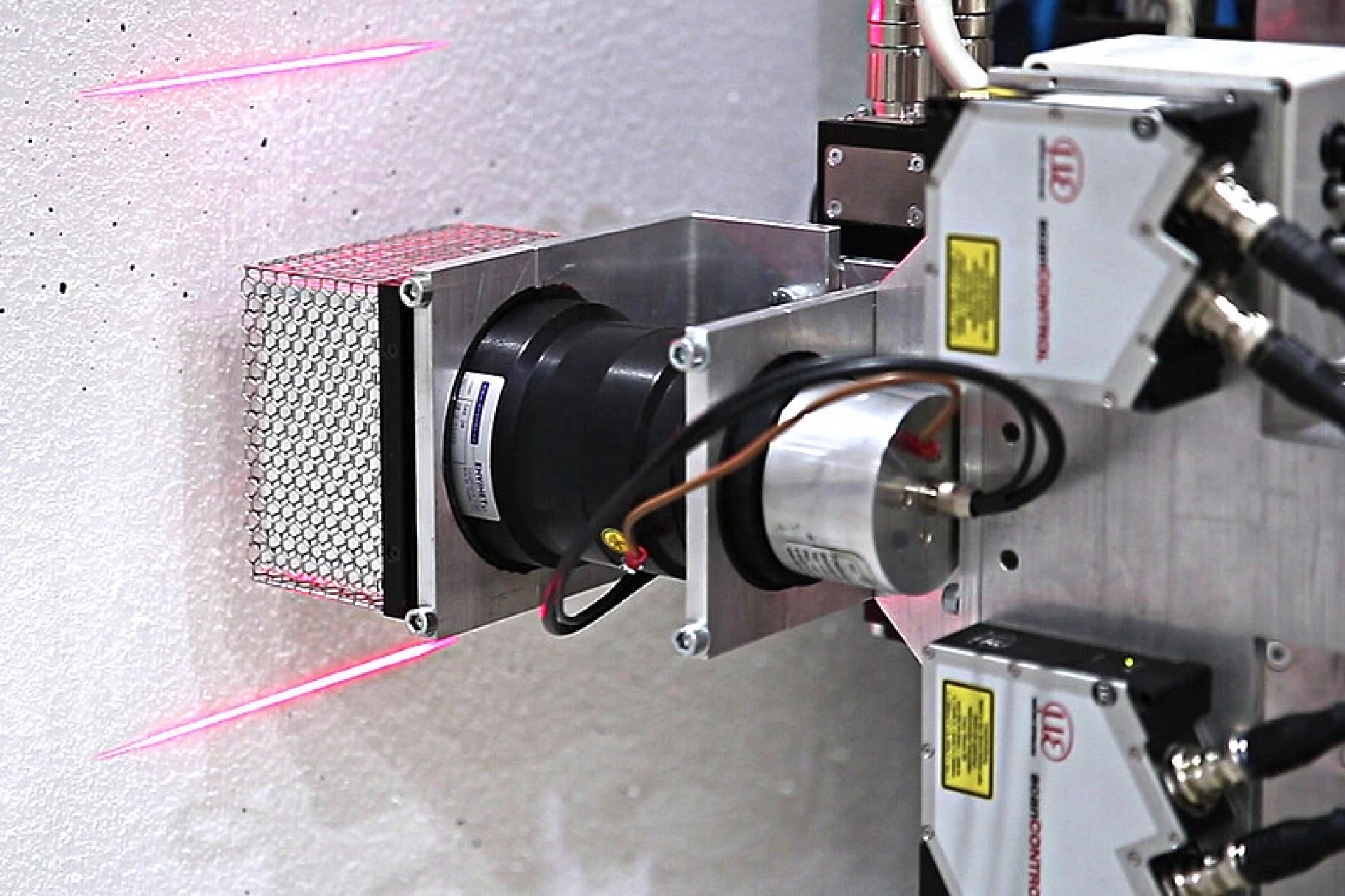 Riconoscimento degli ostacoli su robot scalatori